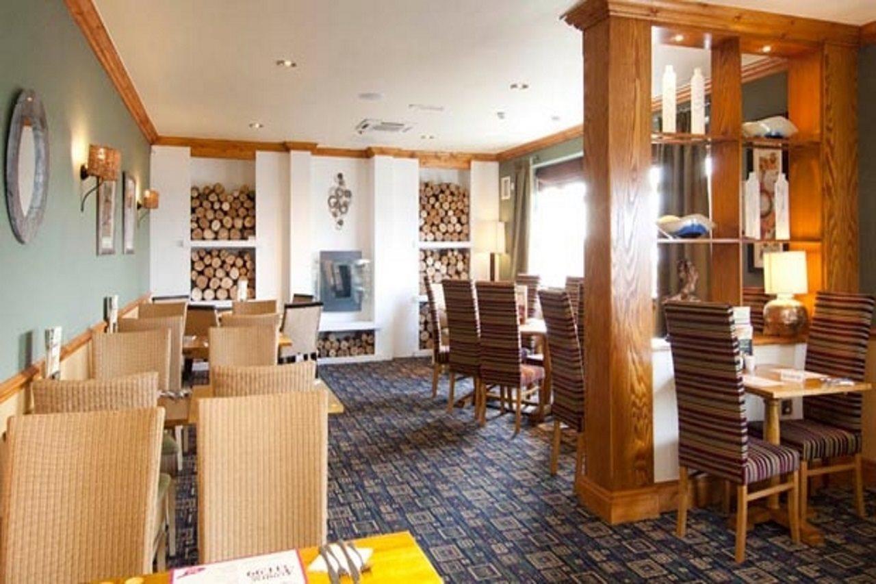 Premier Inn Poole Centre エクステリア 写真